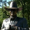 Statue de Larry Hagman